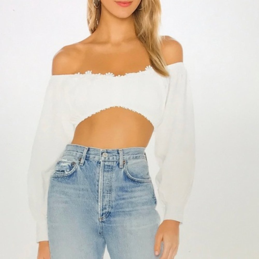 superdown Tamsyn White Off Shoulder Puff Sleeve Crop Top S